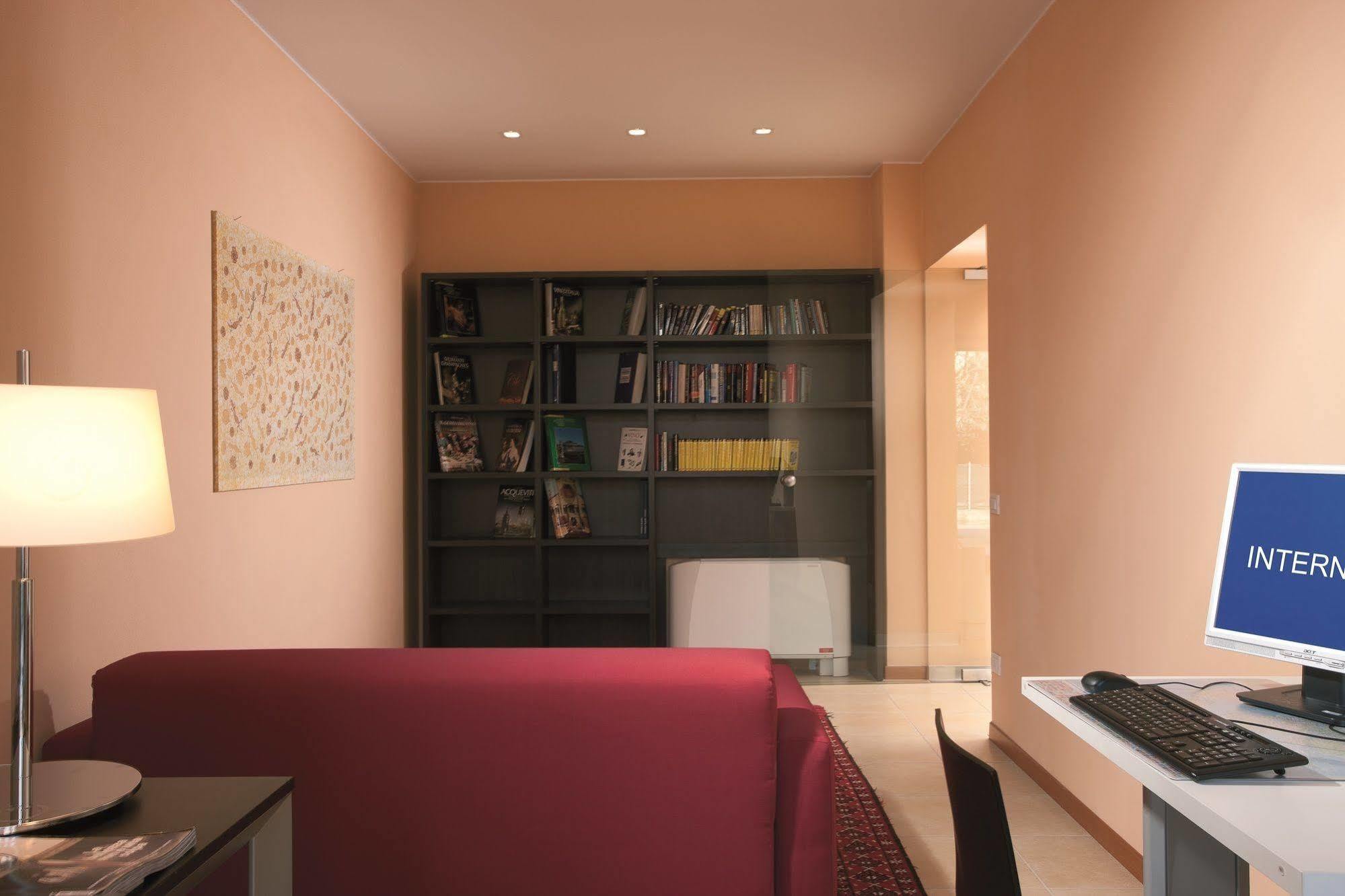 Rosso Frizzante Hotel Sorbara Ngoại thất bức ảnh