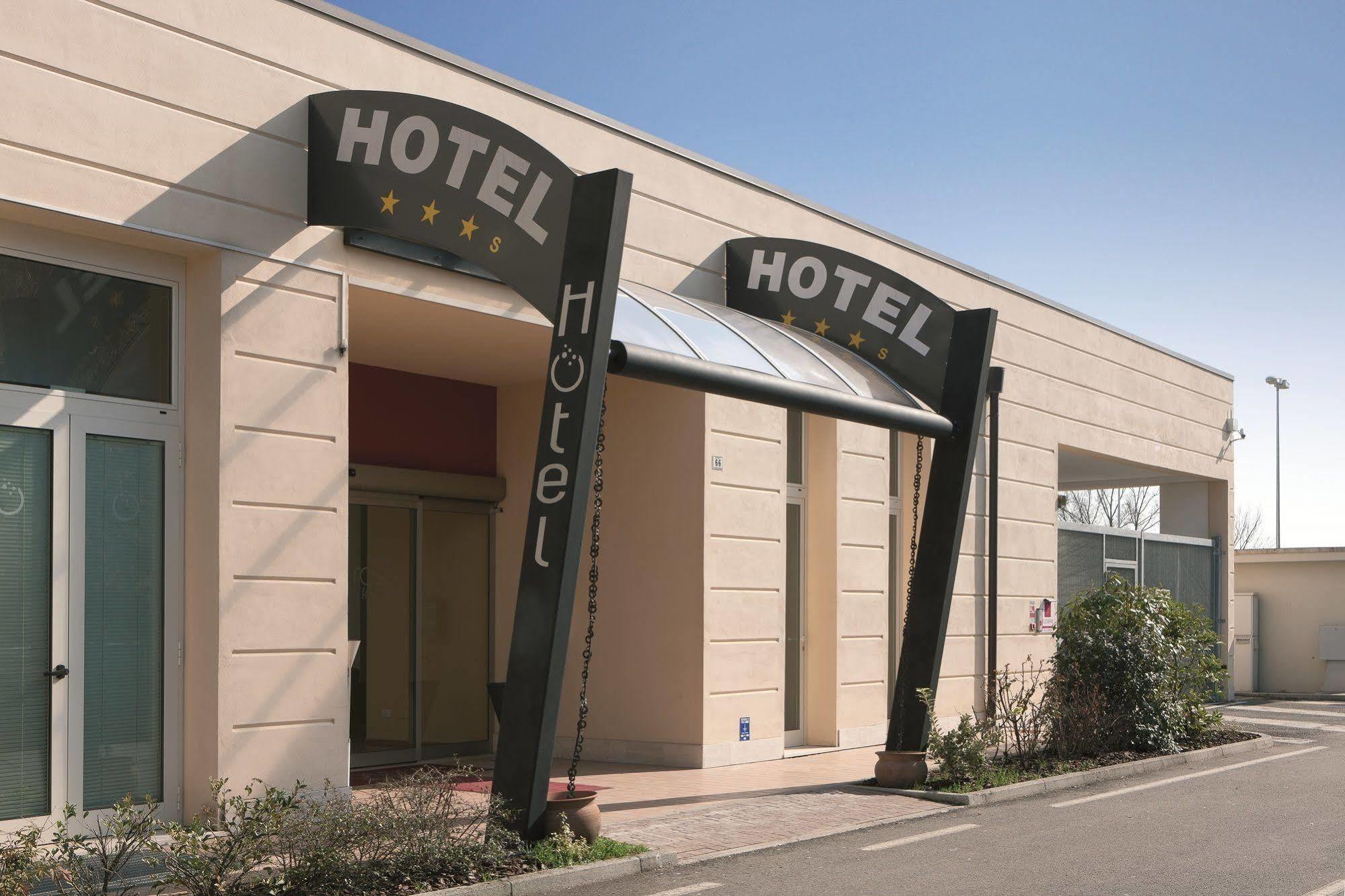 Rosso Frizzante Hotel Sorbara Ngoại thất bức ảnh